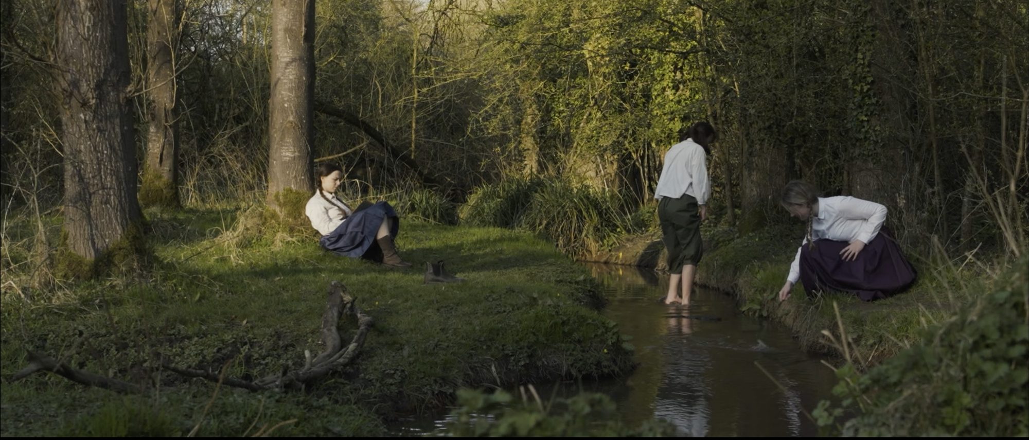 Canary Girls - still 2